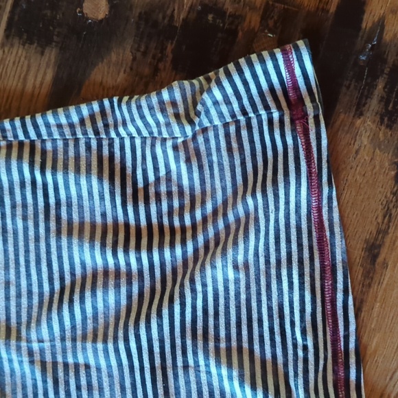 Prana Zoe Long Raglan Sleeve Scoop Neck Top. Stripes/Cloud Trim. Sz L. - Picture 2 of 11